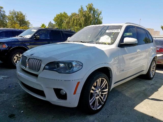 5UXZV8C52D0C15238 - 2013 BMW X5 XDRIVE5 WHITE photo 2