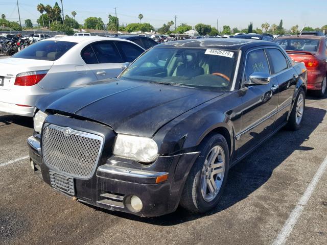 2C3AK63H85H639298 - 2005 CHRYSLER 300C BLACK photo 2