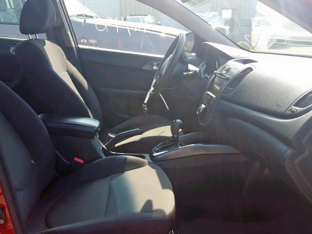 KNAFU5A22D5694515 - 2013 KIA FORTE EX RED photo 5