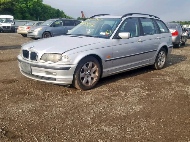 WBAAR3341YJM02607 - 2000 BMW 323 IT GRAY photo 2