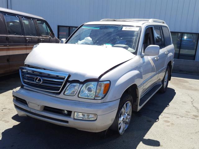 JTJHT00W843536498 - 2004 LEXUS LX 470 CREAM photo 2