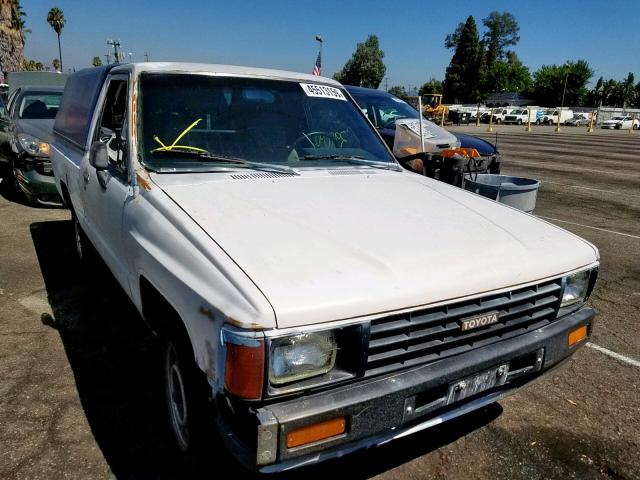 JT4RN50R7G0170001 - 1986 TOYOTA PICKUP 1/2 WHITE photo 1