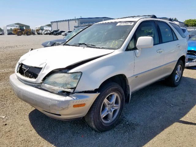 JTJGF10U920123706 - 2002 LEXUS RX 300 WHITE photo 2