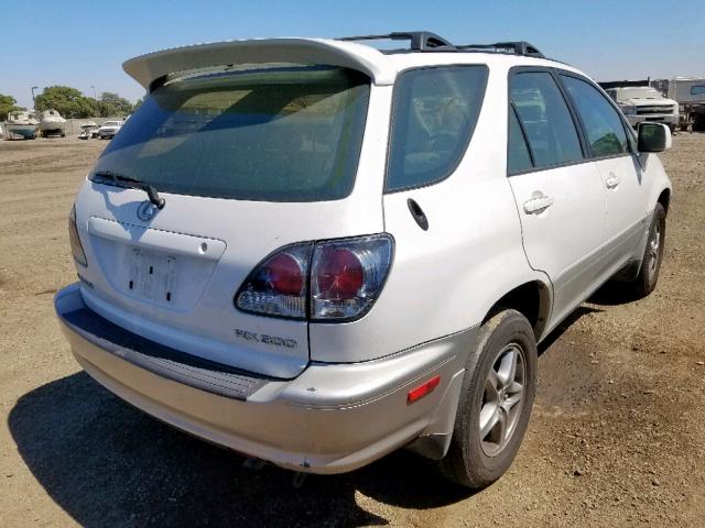 JTJGF10U920123706 - 2002 LEXUS RX 300 WHITE photo 4