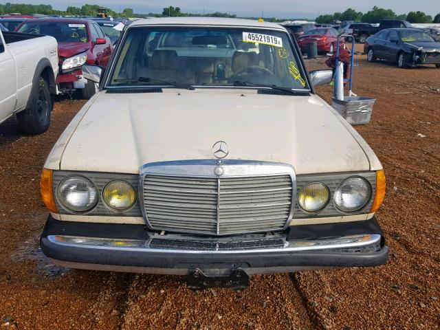 WDBAB33A2DB017136 - 1983 MERCEDES-BENZ 300 DT YELLOW photo 9