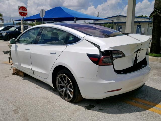 5YJ3E1EA7JF023123 - 2018 TESLA MODEL 3 WHITE photo 3