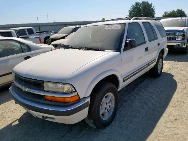 1GNDT13W41K129497 - 2001 CHEVROLET BLAZER WHITE photo 2