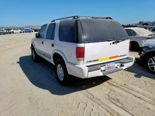 1GNDT13W41K129497 - 2001 CHEVROLET BLAZER WHITE photo 3