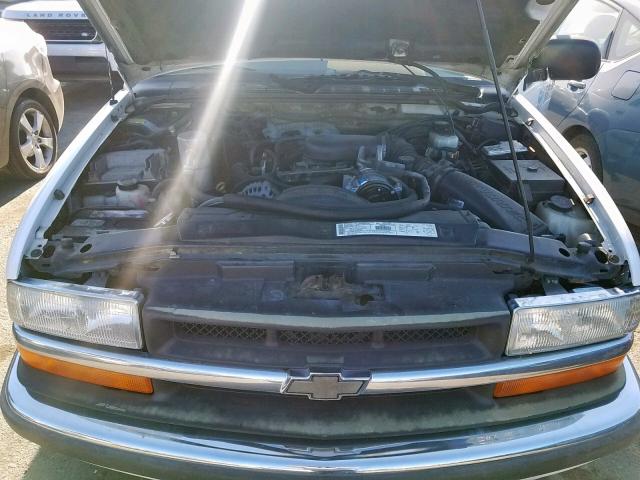 1GNDT13W41K129497 - 2001 CHEVROLET BLAZER WHITE photo 7