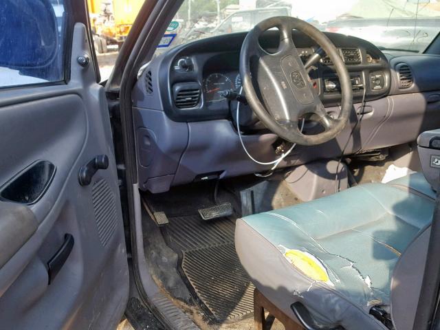 3B7MC3662WM277891 - 1998 DODGE RAM 3500 BLACK photo 9