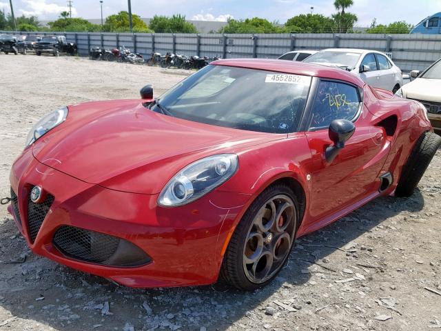 ZARBAAA4XFM162447 - 2015 ALFA ROMEO 4C RED photo 2