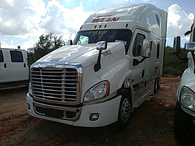 3AKJGLDR1GSHH6488 - 2016 FREIGHTLINER CASCADIA 1 WHITE photo 2