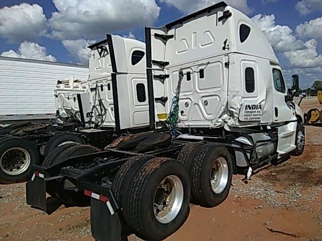 3AKJGLDR1GSHH6488 - 2016 FREIGHTLINER CASCADIA 1 WHITE photo 4