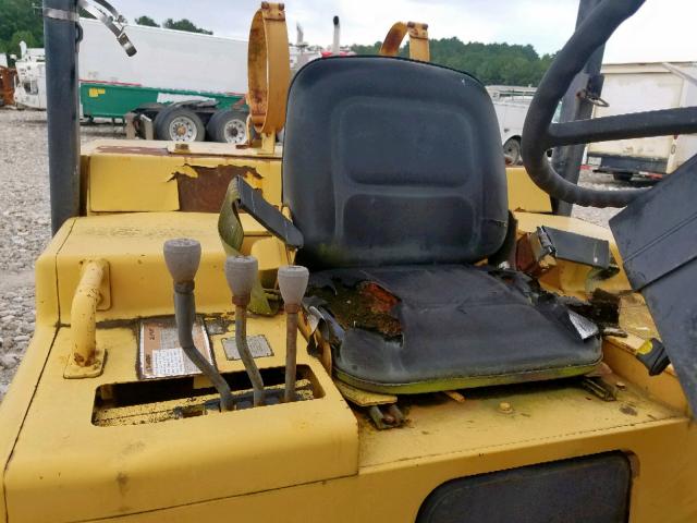 5MB03105 - 2000 CATERPILLAR FORKLIFT YELLOW photo 6