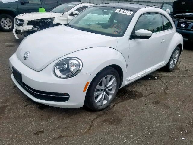 3VWRA7AT0FM638483 - 2015 VOLKSWAGEN BEETLE TDI WHITE photo 2