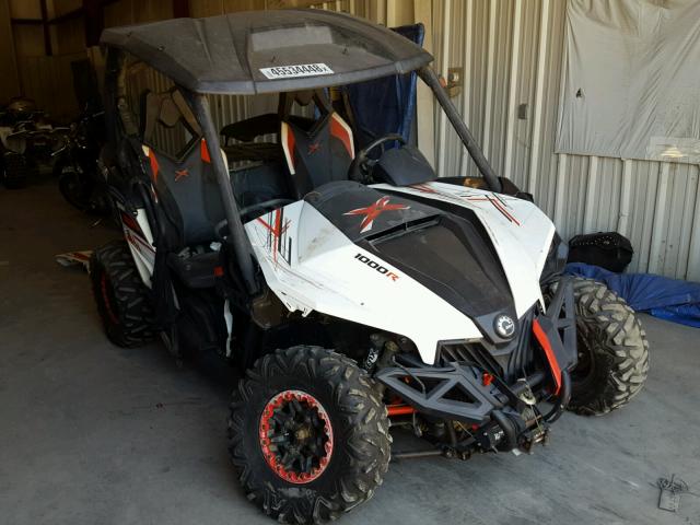 3JBPXAP24FJ000665 - 2015 CAN-AM MAVERICK 1 WHITE photo 1