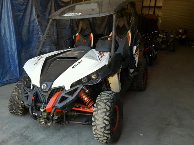 3JBPXAP24FJ000665 - 2015 CAN-AM MAVERICK 1 WHITE photo 2