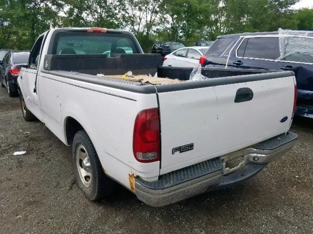 1FTRF17262NA09360 - 2002 FORD F150 WHITE photo 3