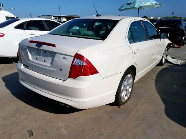 3FAHP0HA0AR233086 - 2010 FORD FUSION SE WHITE photo 4