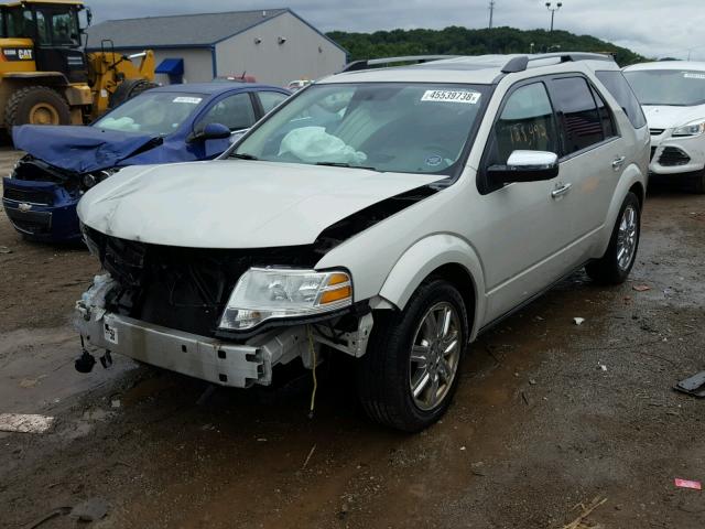 1FMDK06W08GA10548 - 2008 FORD TAURUS X L CREAM photo 2