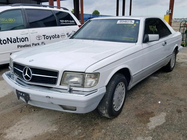 WDBCA45EXLA543617 - 1990 MERCEDES-BENZ 560 SEC WHITE photo 2