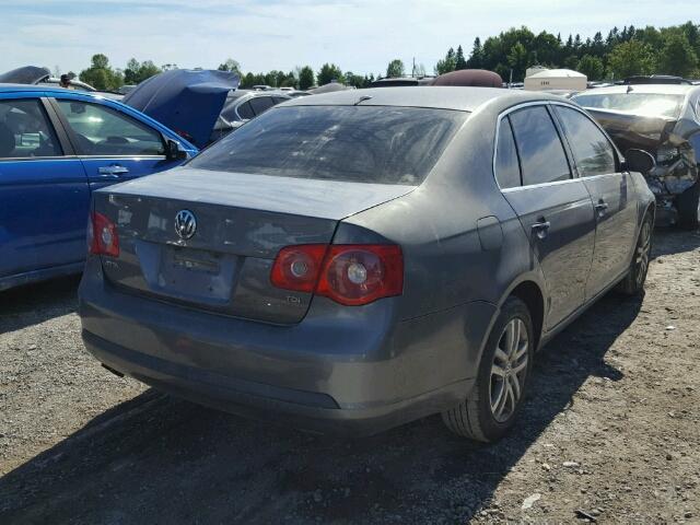 3VWNT81K86M734092 - 2006 VOLKSWAGEN JETTA TDI GRAY photo 4