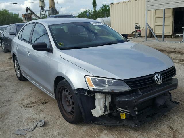 3VW2K7AJ8DM367263 - 2013 VOLKSWAGEN JETTA BASE 银色 照片 1