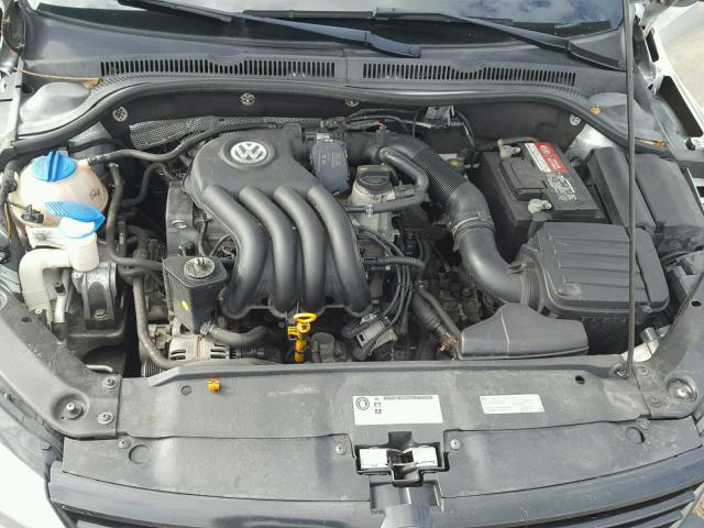 3VW2K7AJ8DM367263 - 2013 VOLKSWAGEN JETTA BASE 银色 照片 7