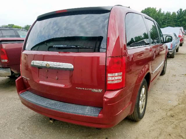 2A4RR8D17AR414764 - 2010 CHRYSLER TOWN & COU RED photo 4