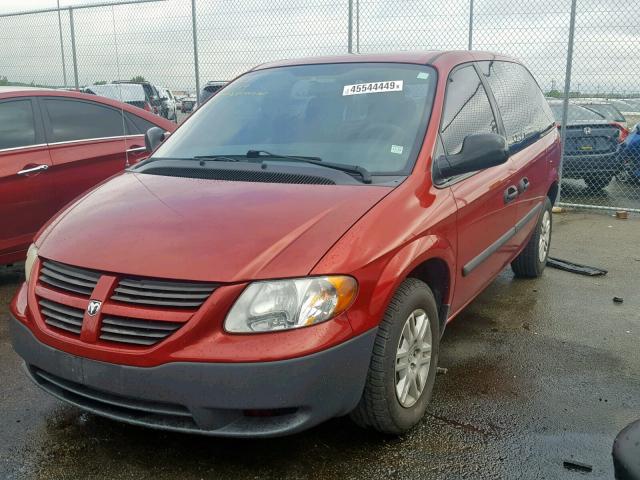 1D4GP25B05B110318 - 2005 DODGE CARAVAN SE RED photo 2