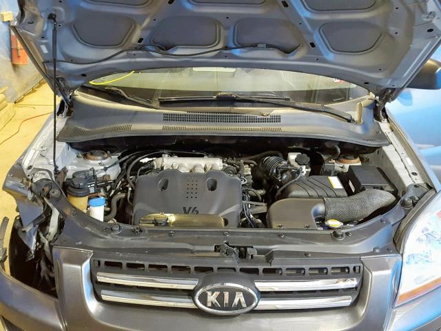 KNDJE723987485277 - 2008 KIA SPORTAGE E GRAY photo 7