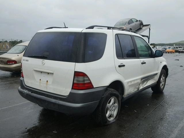 4JGAB54EXWA014777 - 1998 MERCEDES-BENZ ML 320 WHITE photo 4