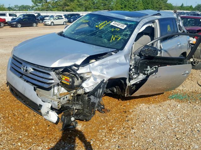 5TDDK3EH5BS083744 - 2011 TOYOTA HIGHLANDER SILVER photo 2