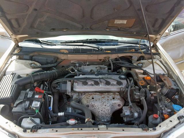 1HGCG5551YA021828 - 2000 HONDA ACCORD EX GOLD photo 7