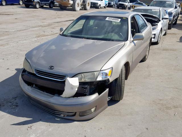 JT8BF28G8Y0282063 - 2000 LEXUS ES 300 TAN photo 2