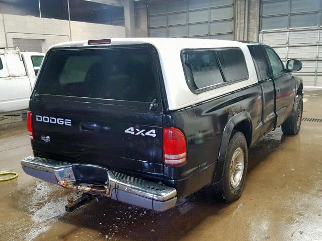 1B7GG22Y9XS161664 - 1999 DODGE DAKOTA BLACK photo 4