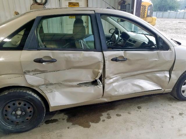 1FAHP34N76W131458 - 2006 FORD FOCUS ZX4 TAN photo 9