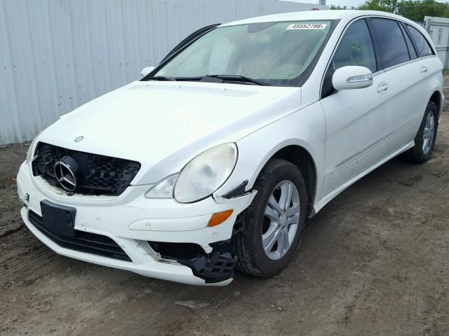 4JGCB65E78A075360 - 2008 MERCEDES-BENZ R 350 WHITE photo 2