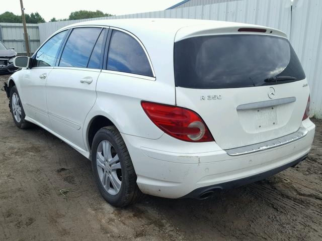 4JGCB65E78A075360 - 2008 MERCEDES-BENZ R 350 WHITE photo 3