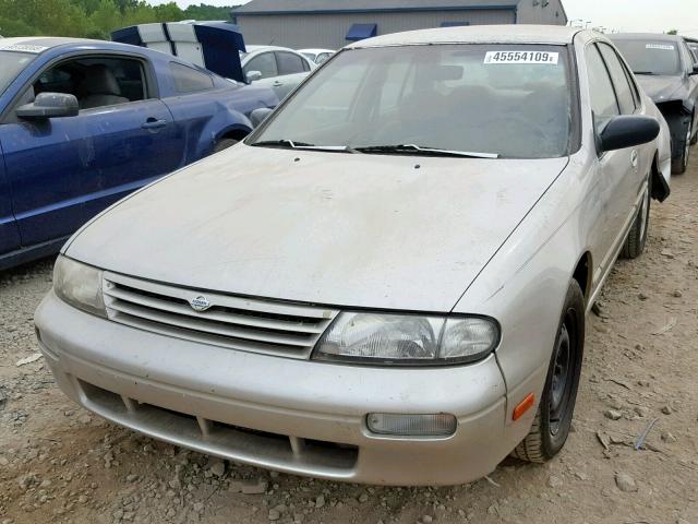 1N4BU31D8VC262778 - 1997 NISSAN ALTIMA XE CREAM photo 2