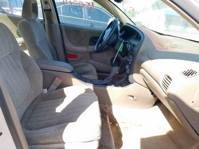 1G2WP52K52F152507 - 2002 PONTIAC GRAND PRIX WHITE photo 5