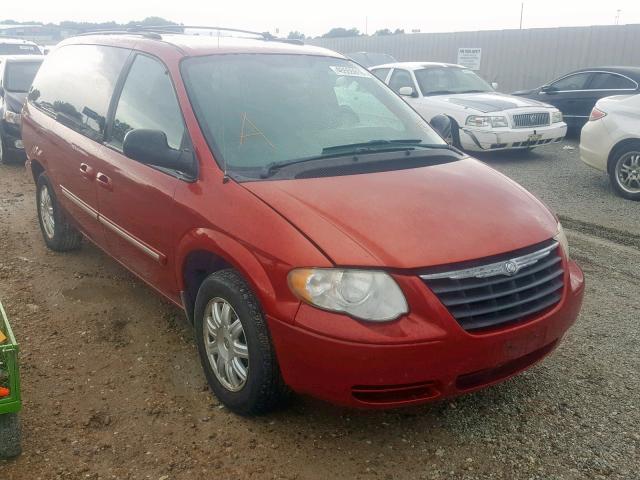 2C8GP54L35R103193 - 2005 CHRYSLER TOWN & COU RED photo 1