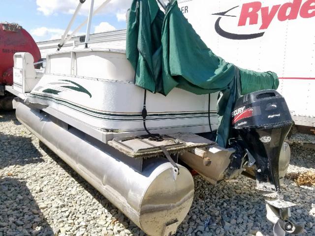 SBP19707E404 - 2004 BOAT PONTOON WHITE photo 3