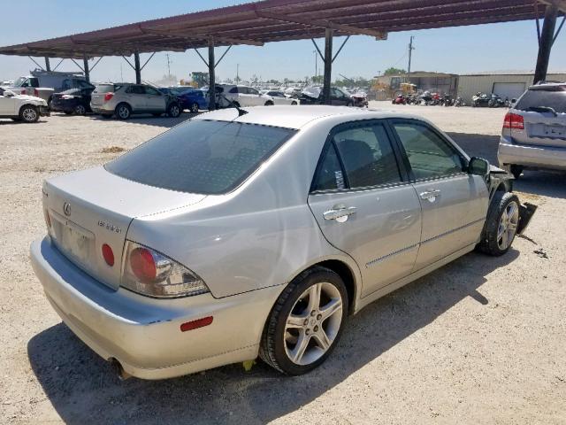 JTHBD192530065646 - 2003 LEXUS IS 300 SILVER photo 4