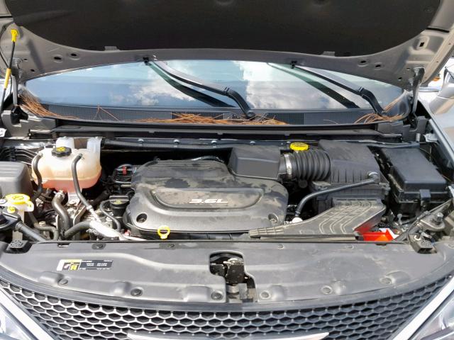 2C4RC1GG0JR272479 - 2018 CHRYSLER PACIFICA L SILVER photo 7