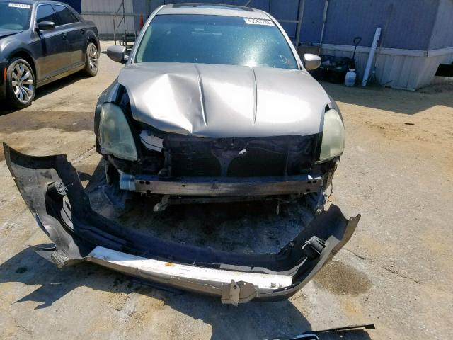 1N4BA41E54C887452 - 2004 NISSAN MAXIMA SE GOLD photo 9