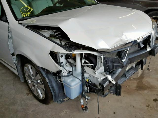 4T1BK3DB1BU399444 - 2011 TOYOTA AVALON BAS WHITE photo 9