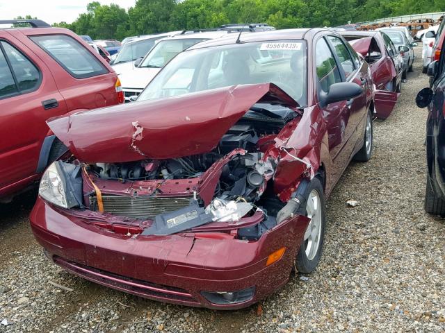 1FAHP34N17W142103 - 2007 FORD FOCUS ZX4 MAROON photo 2