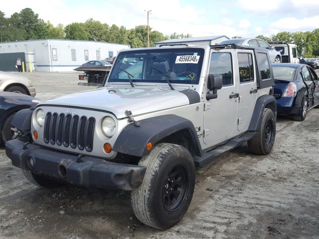 1J4GA39147L114322 - 2007 JEEP WRANGLER X SILVER photo 2