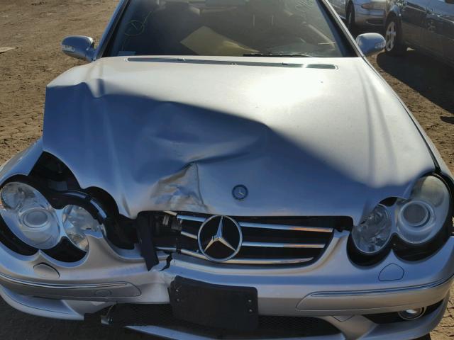 WDBTJ72H57F214896 - 2007 MERCEDES-BENZ CLK 550 SILVER photo 7